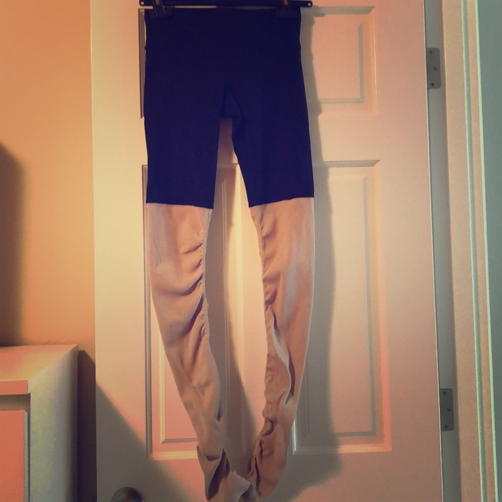 Alo Goddess legging